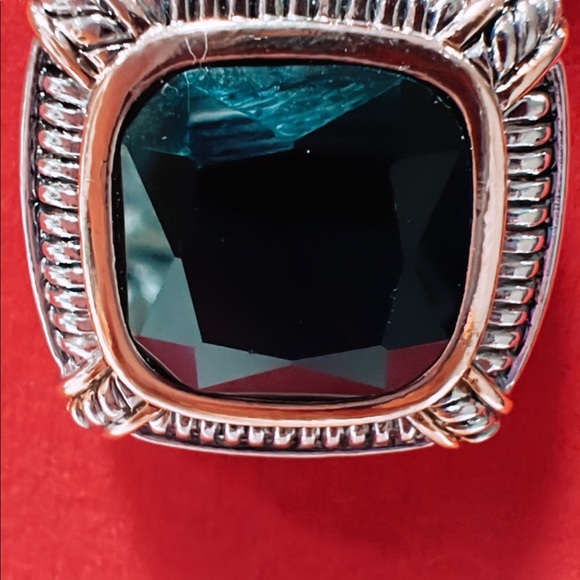 Necklace | - Picture 6 of 6